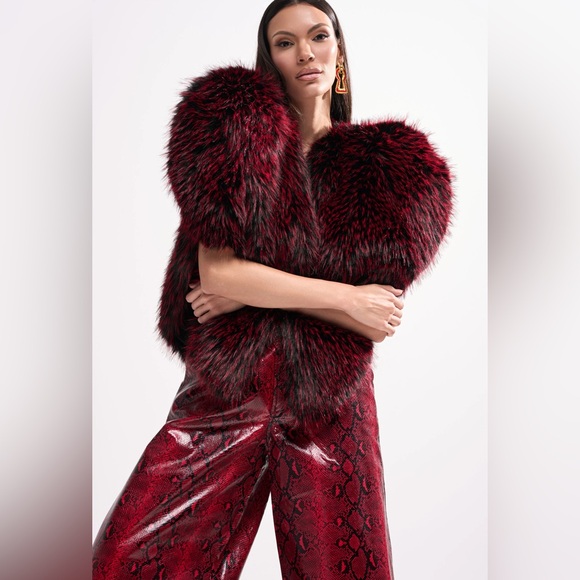 STAR CROSSED LOVER FAUX FUR VEST - S/M - Picture 5 of 10